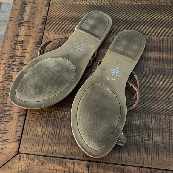 GBG Los Angeles Brown Sandals - Picture 2 of 2